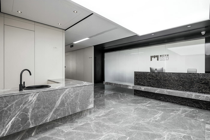 600m2現(xiàn)代辦公室過道裝修設(shè)計(jì)效果圖